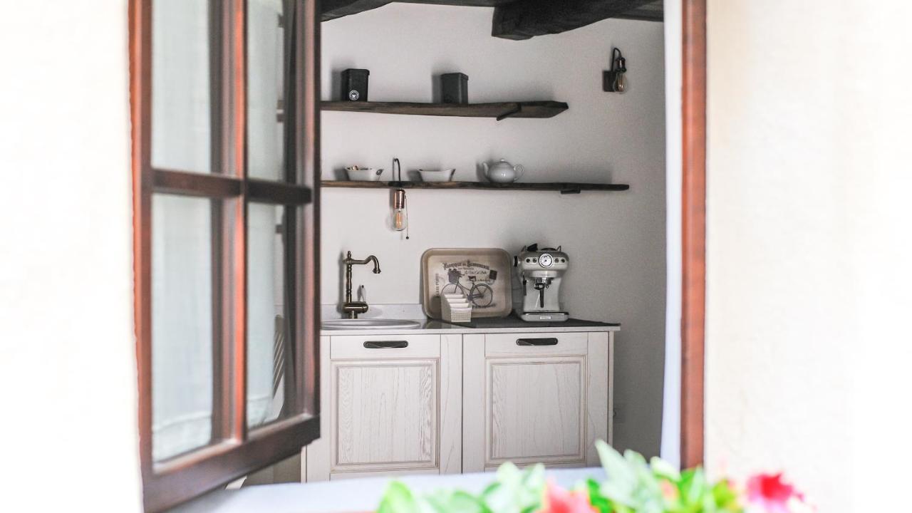 פוני B&B E Home Restaurant S'Ispera Monolocale Uso Esclusivo מראה חיצוני תמונה