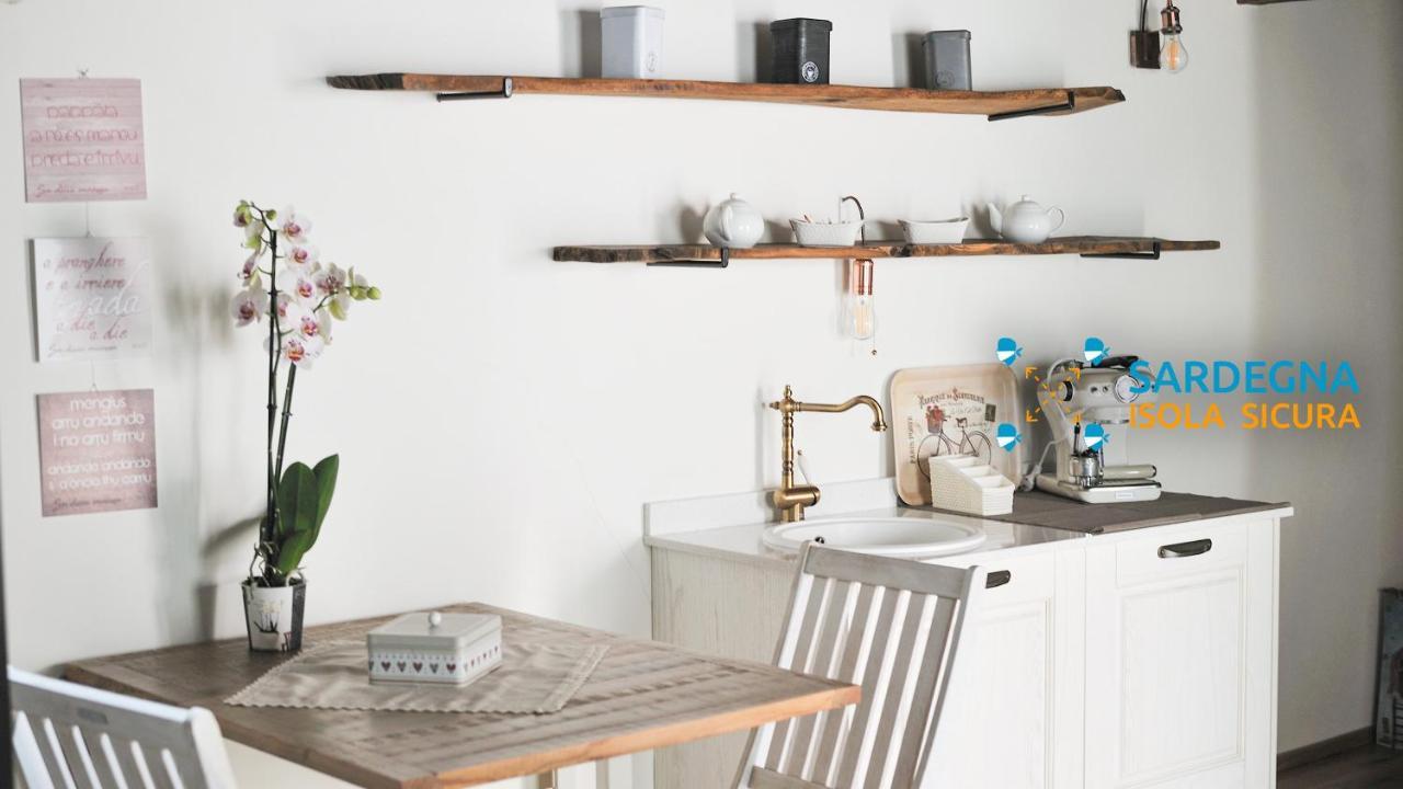 פוני B&B E Home Restaurant S'Ispera Monolocale Uso Esclusivo מראה חיצוני תמונה