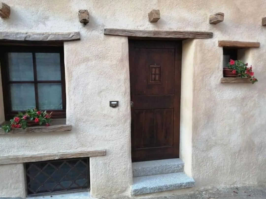פוני B&B E Home Restaurant S'Ispera Monolocale Uso Esclusivo מראה חיצוני תמונה