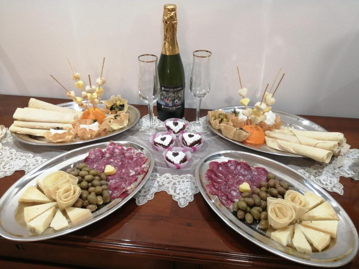 פוני B&B E Home Restaurant S'Ispera Monolocale Uso Esclusivo מראה חיצוני תמונה