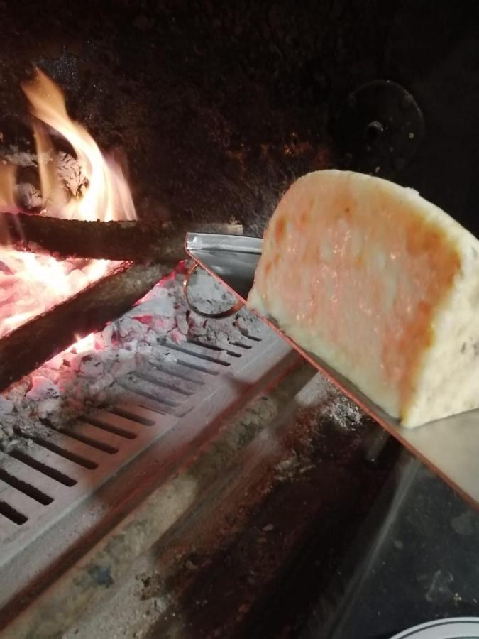 פוני B&B E Home Restaurant S'Ispera Monolocale Uso Esclusivo מראה חיצוני תמונה
